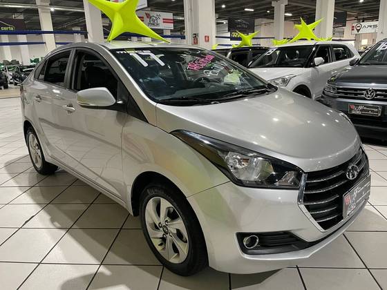 HYUNDAI HB20S 1.6 COMFORT PLUS 16V FLEX 4P AUTOMÁTICO